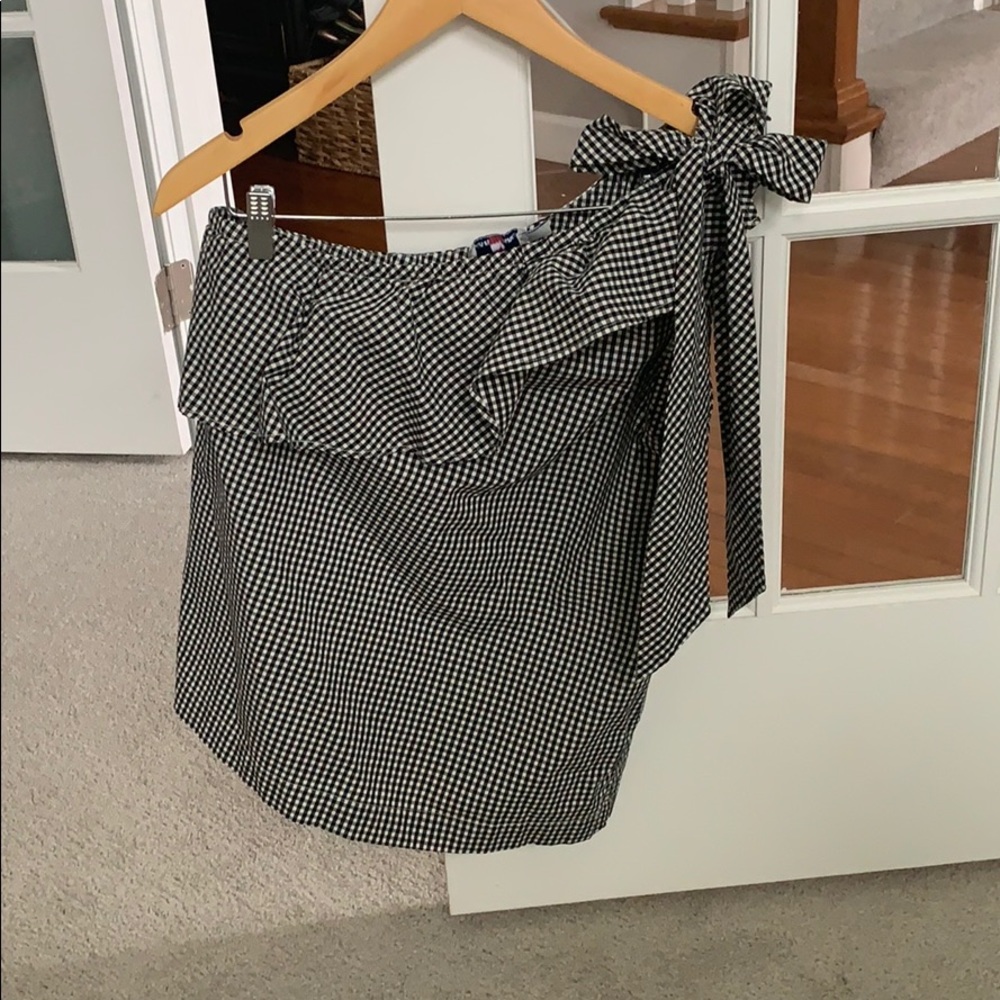 Black Gingham Vineyard Vines One Shoulder Bow Top